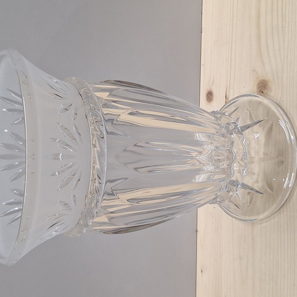 #ACO Crystal vase with frosted top and etched leaf design, - Picture 3 of 5